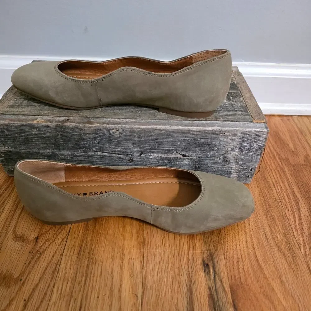 Lucky Brand Dellie Fossilized Nubuck Scalloped Ballet Flats Size 7.5M